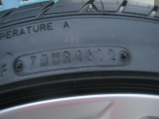 ขายล้อแม็กเดิม mazda2 16"x6.5" 4/100 et50+ยางปี12(081-3747940)