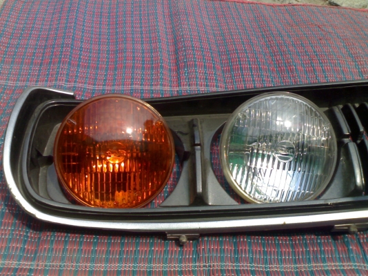 ขายไฟหน้ารถคลาสสิค/กระจังหน้าช้างเหยียบ