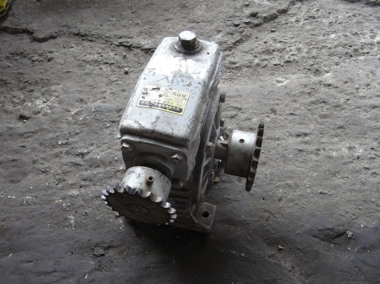 ขายชุดทดเกียร์ 30 ต่อ 1 รอบ สภาพดี พร้อมใช้งาน ขายชุดทดเกียร์ 30 ต่อ 1 รอบ สภาพดี พร้อมใช้งาน