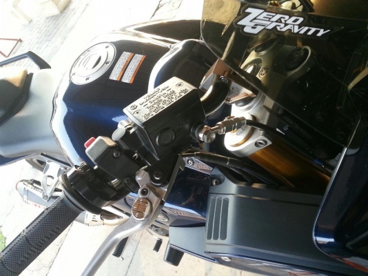 yamaha fz1 2007  พร้อมทะเบียน Canada Spec. รถเนียนสวยม๊วกตัวจิง  รถไมล์ 22,xxx -