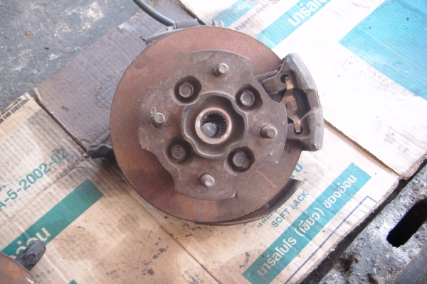 ขายชุดดุมล้อหน้า mira ช้าย ขวา พร้อมชุดยุ่น ยังไม่เคยใช้ในไทย