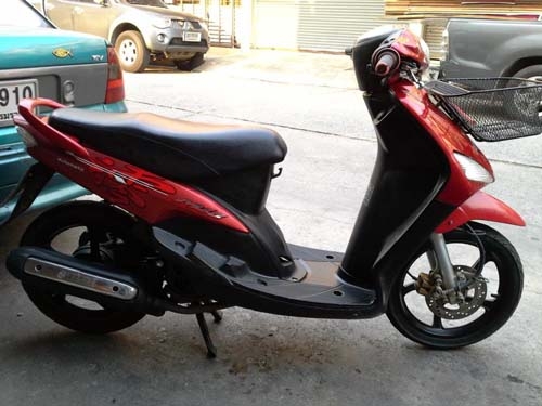 mio ปี 49 ล้อแม็กซ์ สีแดง เครื่องเดิม แน่นๆ เอกสารครบ mio ปี 49 ล้อแม็กซ์ สีแดง เครื่องเดิม แน่นๆ เอกสารครบ