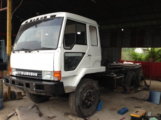 ขายสิบล้อ FUSO FN-527 เครื่อง 6D16  เก่านอกก นำเข้า สองเพลา 10 speed  รถเช็คใหม่ ประกอบใหม่ทั้งคัน แชสซีเดิมๆ สวยมาก ไม่มีผุ ระบบไฟ ระบบลม เดินใหม่ทั้งคัน ภายในสะอาดอุปกรณ์ครบ เครื่องเกียร์ช่วงล่างดีมาก เอกสารเล่มทะเบียนพร้อมโอน