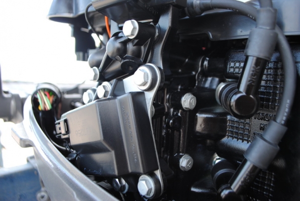 ขายเครื่องเรือTohatsu 8hp 4จังหวะ พร้อมถัง ใช้ไปแค่2ครั้ง..