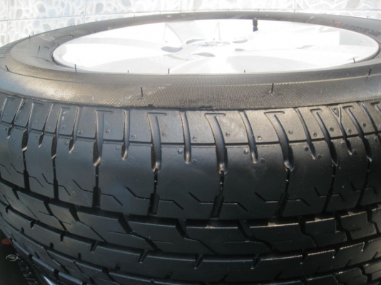 ขายล้อแม็ก nissan teana 16"x6.5" 5 รู 114 et40 +ยางปี 4112 (081-3747940)