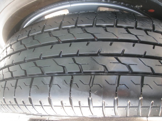 ขายล้อแม็ก nissan teana 16"x6.5" 5 รู 114 et40 +ยางปี 4112 (081-3747940)