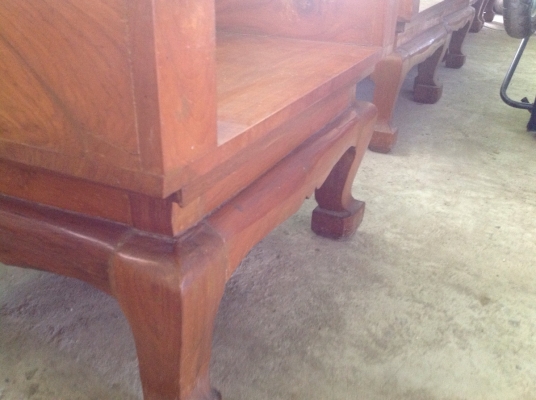 ชุดโต๊ะไม้สัก. สภาพสมบูรณ์ หนา 3 นิ้ว