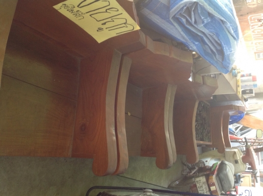 ชุดโต๊ะไม้สัก. สภาพสมบูรณ์ หนา 3 นิ้ว