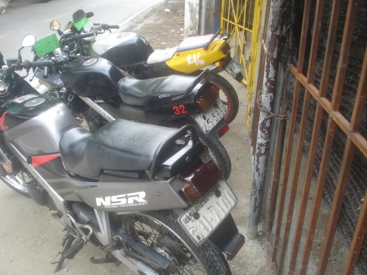 HONDA  3 คัน ขี่ได้เลย 2 คัน 1คันต้องเชคเครื่อง ขายเหมา