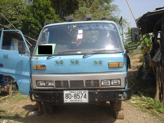 ุ6 ล้อ อีซูซุ