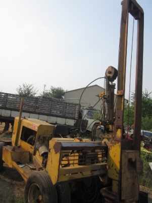 ขาย-รถทุบพื้น / ตอกคอนกรีต ARROW: D353 เครื่องยนต์ดีเซล มือสองนำเข้าจากนอก สภาพพร้อมใช้งาน