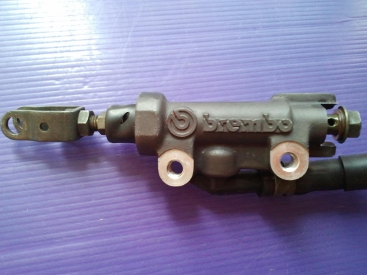 ขายปั้มกระทุ้ง Brembo แท้