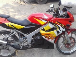 ขายแลกเปลี่ยนls 125 สภาพดีมาก ทะเบียนครบไม่ขาดต่อ 13000