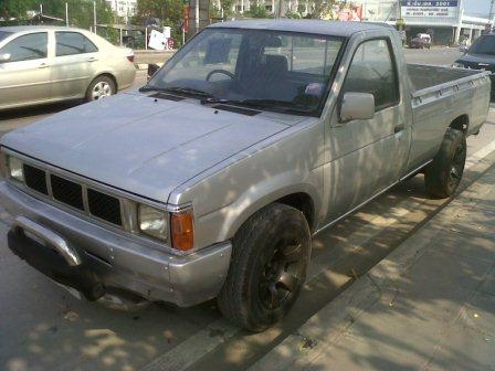 ขายนิสสันBig M เครื่องดีเซลTD23 ขายนิสสันBig M เครื่องดีเซลTD23