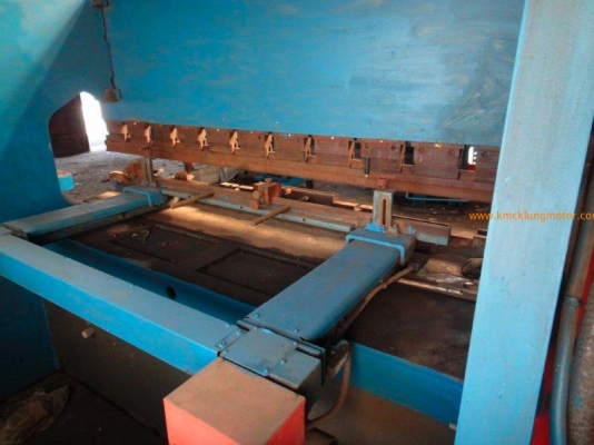 ขาย!เครื่องพับเหล็ก 80ตัน หน้ากว้าง 2.5 เมตร