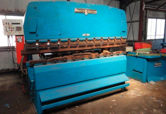ขาย!เครื่องพับเหล็ก 80ตัน หน้ากว้าง 2.5 เมตร