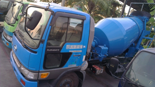 รถโม่นอก fc4j เครื่องjo8c  215แรง