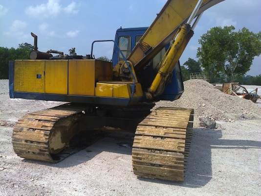 SK200 // 907 รถใช้งานอยู่ สภาพต้องล้าง เก็บงานบ้าง ฝากระโปรงมีครบ