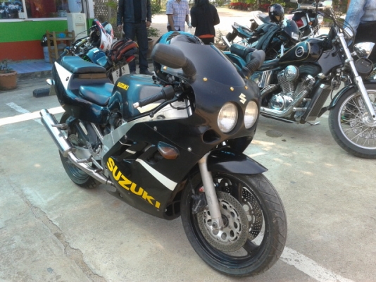 ขาย gsx r5 400 ccสภาพเดิม ทะเบียนแท้ พร้อมโอน