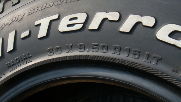 ขายยาง BF Goodrich Allterrain ขนาด 30 9.5 r15
