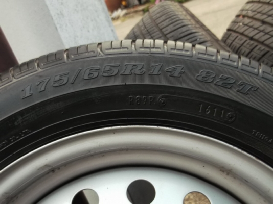 กะทะ14 4รู100 + ยาง Dunlop 175/65/14 ปี11 แถมฝาครอบ