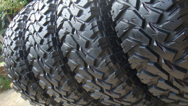 ขายยาง Mud Maxxis 764 ขนาด 31 10.5 r15 ปี11 สวยๆ ขายยาง Mud Maxxis 764 ขนาด 31 10.5 r15 ปี11 สวยๆ