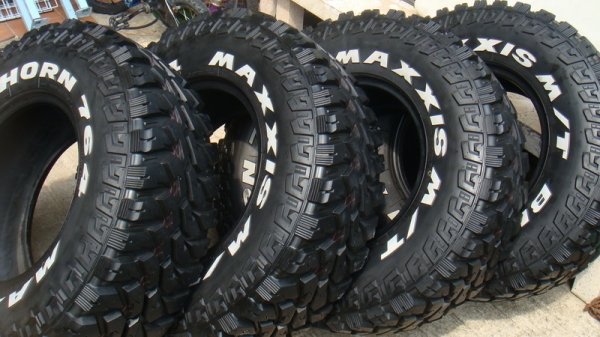 ขายยาง Mud Maxxis 764 ขนาด 31 10.5 r15 ปี11 สวยๆ ขายยาง Mud Maxxis 764 ขนาด 31 10.5 r15 ปี11 สวยๆ