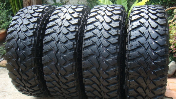ขายยาง Mud Maxxis 764 ขนาด 31 10.5 r15 ปี11 สวยๆ ขายยาง Mud Maxxis 764 ขนาด 31 10.5 r15 ปี11 สวยๆ