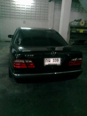 ขายBENZ E240สวยจัดปี*2004 ไมล์190000กว่า จัดแนนท์ได้1100000บ.หรือเต็มก็ได้
