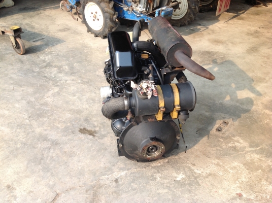 ขายเครื่องแบ็คโฮ PC 30,Pc40 เก่าญี่ปุ่น 3 สูบ ยี่ห้อ ยันม่าร์ (yanmar)รุ่น 3T84 เทอร์โบ ใช้แทน 3 D84ได้คับ สภาพสวยพร้อมใช้งาน