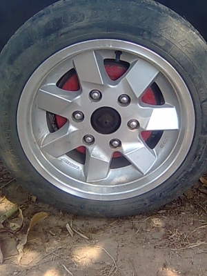 ขายแม็กขอบ15พร้อมยางสวยๆครับ