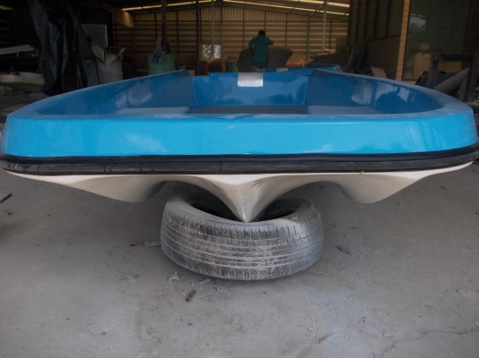 เรือ13ฟุตสามลอน