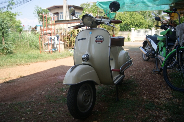 เวสป้า 90   28000    พร้อมส่ง   ด่วนๆๆๆ