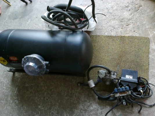 ขายด่วนชุดแก๊สระบบหัวฉีดสภาพยังใหม่