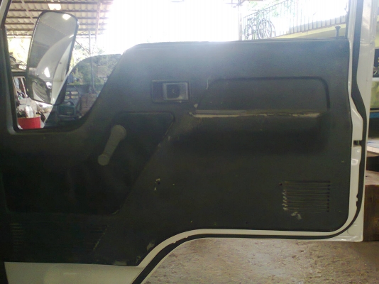 ขายรถดัมพ์6ล้อ115แรงม้าเก็บสีใหม่ทั้งคัน