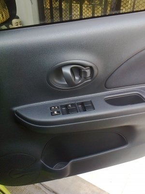 ขายนิสสัน มาร์ช ตัวท็อปสุดสภาพสวยมากมาก ไม่เคยเฉี่ยวชนเลยครับ