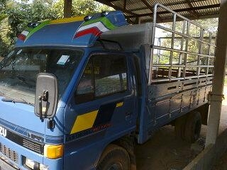 ขายหกล้อ ISUZU NPR เครื่อง 4BE1 - 110 แรง เกียร์ยาว กระบะคาร์โก้ 4.30 เมตร ช่วงล่าง F รถห้างแท้ ทะเบียนพร้อมท