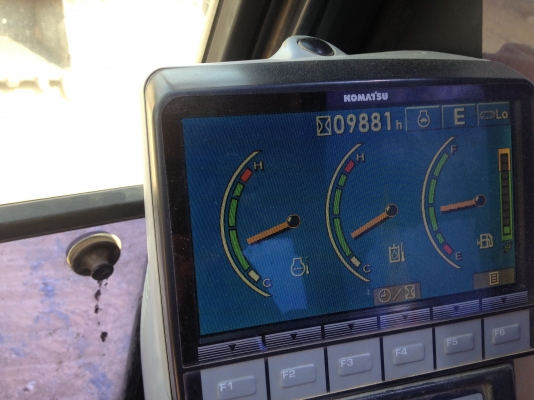 KOMATSU200-8อินวอยซ์9000ชมโซ่90\%บูมอาร์มสวยจัดไฟฟ้าเต็ม