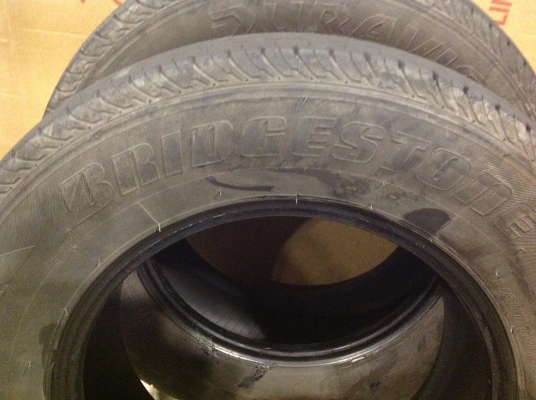 ลดราคาครับยางยาง Bridgestoneปี2011 ขอบ 15" 1200 บาท