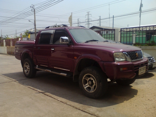 ขายดาวน์กระบะมิตซูบิชิ4ประตู เครื่องเบนซิล3000CC.เเถวสุวรรณภูมิ