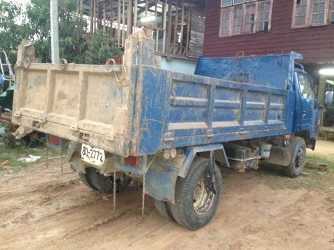 TOYOTA DYNA WU90 - 115 HP 1W  หกล้อดั๊มพ์ สภาพดีทั้งเครื่องยนต์และช่วงล่างพร้อมใช้งาน กระบะดั๊มพ์เหล็ก 4 ตันยิงหน้ายาว 3.50 เมตรพื้นกับฝาข้างไม่มีผุกร่อนสวยมาก เครื่องแห้งแรงดี หัวเก๋งเดิมๆภายในคอนโซลครบพร้อม พวงมาลัยเพาเวอร์ ช่วงล่างใหญ่คัชซีดี ยาง 8.25