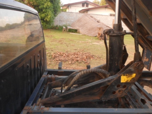 ขายนิสสันดั้มเกียร์ฝาก