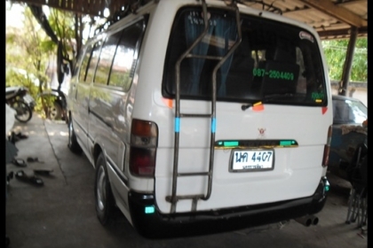รถตู้หัวจรวด ปี96 สภาพดี สวยมาก