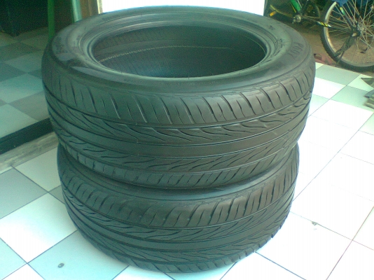 ขายยาง 235/55/17 ปี12