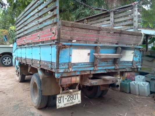 อีซูซุ 6ล้อ ช่วงสั้น เครื่องดี คัทซีสวย ขายถูกคับ รถอยุ่โคราช