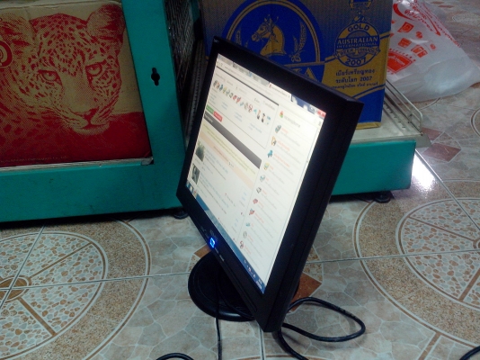 ขายจอคอม15นิ้ว   500  kente