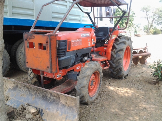 รถไถคูโบต้า L 4508 รถเดิมๆใช้งานน้อยเพียง 1500 ชม.ใช้แค่ตัดหญ้ากับงานไถส่วนตัว