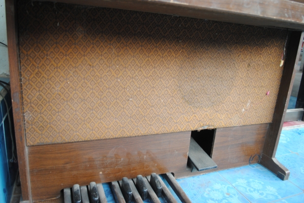 ขายอิเลกโทนไม้เก่า ของ yamaha ครับ