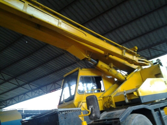 ขายรถเครน 4 ล้อ Kato 25H-V มาร์คไฟร์ ไฟฟ้าครบ เอกสารอินวอย แอร์เย็นจัด รถสวยมากครับ