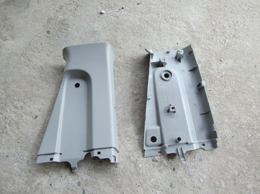 ขายบันไดพลาสติกทางขึ้น รถตู้ มีของจำนวนมาก ขายบันไดพลาสติกทางขึ้น รถตู้ มีของจำนวนมาก